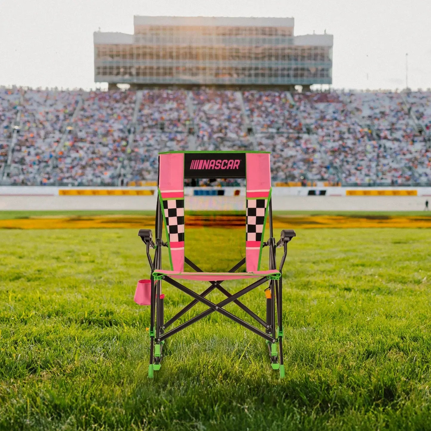 NASCAR RoadTrip Rocker - Pink M4