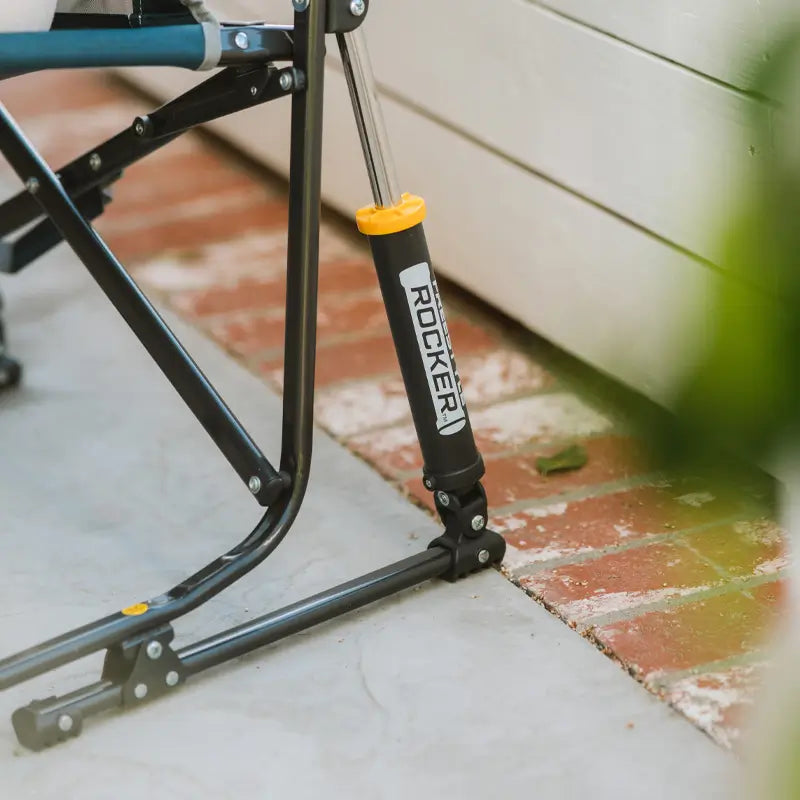 Freestyle Rocker with Side Table Q2